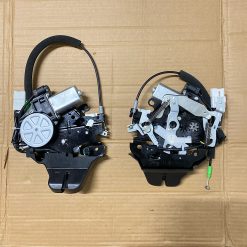 Cơ Cấu Khóa Cốp Lexus LS460 2013-2017 Mã 64650-50040 – Phụ Tùng Thay Thế Giá Tốt