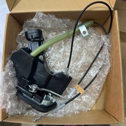 Khóa cửa ngậm Toyota Land Cruiser 1998-2002 sau lái 69060-60061