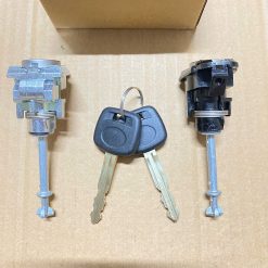 Khóa chìa cánh cửa trước Toyota Innova Fortuner 2008-2015